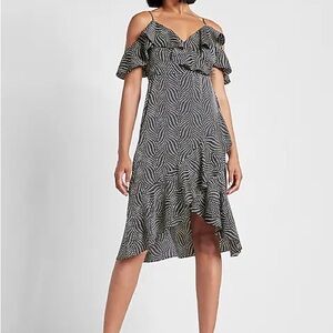 EXPRESS cold shoulder dress in teal color. Size Medium.